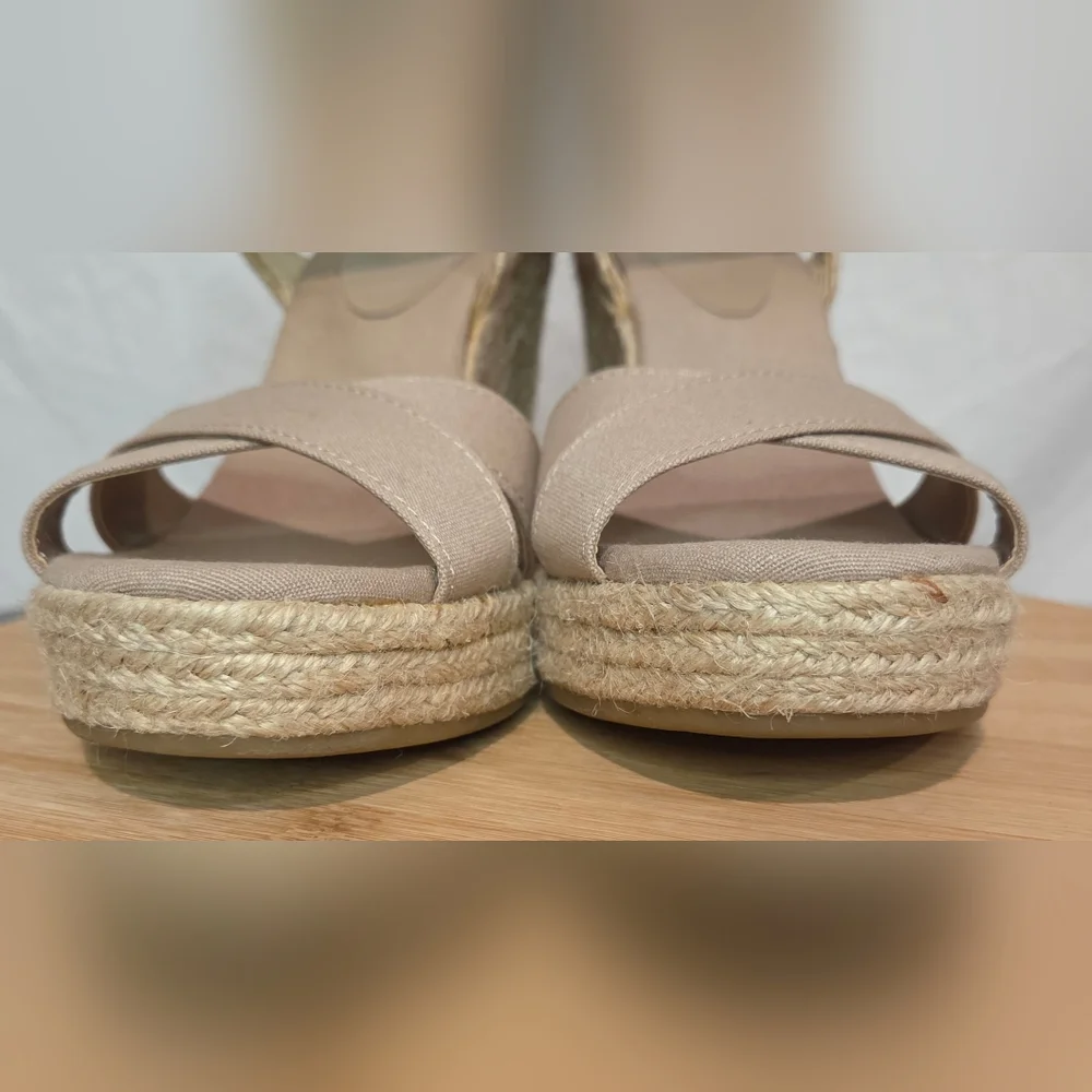 *NWOT* Ralph Lauren Macrame Wedge Sandals